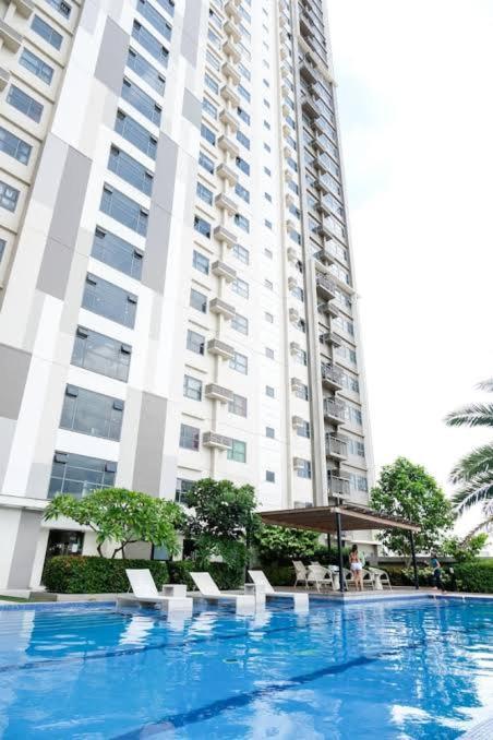 Horizon 101 A12 Shortwalk To Mango Avenue & Robinson Mall Cebu Buitenkant foto