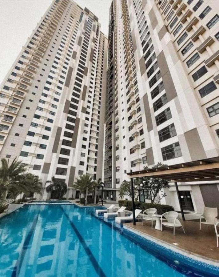 Horizon 101 A12 Shortwalk To Mango Avenue & Robinson Mall Cebu Buitenkant foto