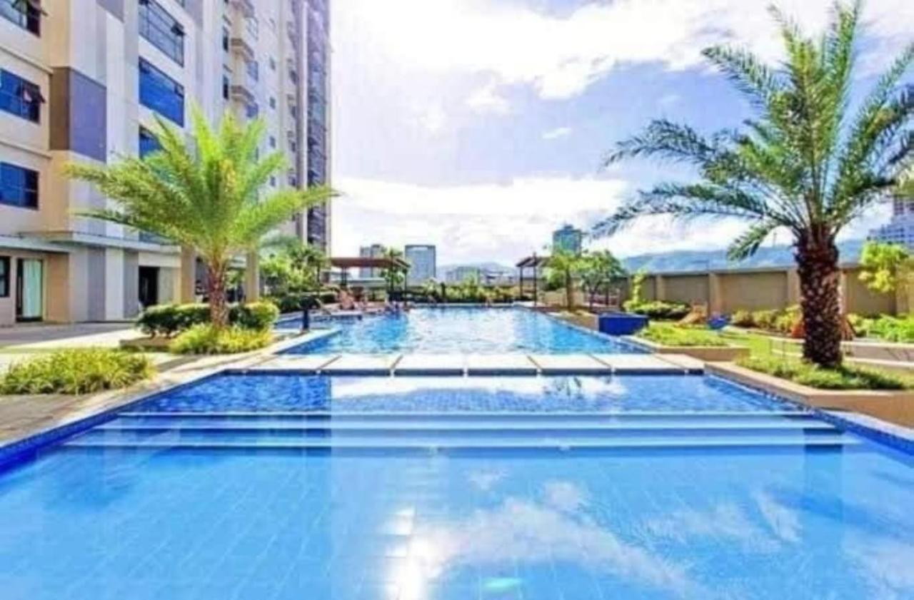 Horizon 101 A12 Shortwalk To Mango Avenue & Robinson Mall Cebu Buitenkant foto